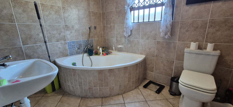 2 Bedroom Property for Sale in Parklands Western Cape